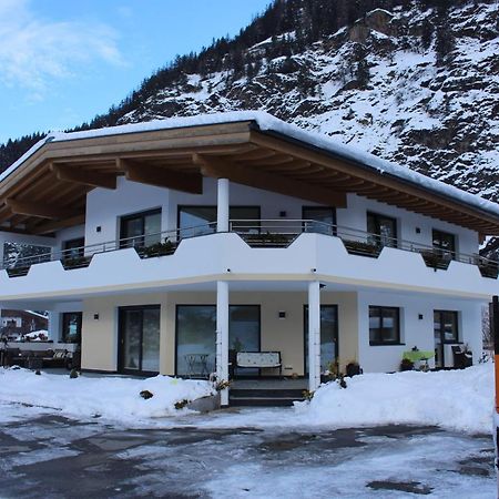 Apart Adlerblick Appartamento Längenfeld Esterno foto